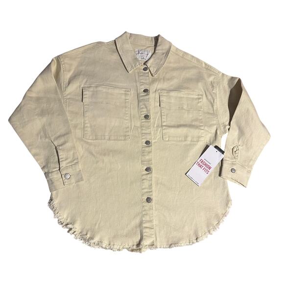 Celebrity Pink Cream Fray Bottom Shacket. Size Large Shirt/Jacket Western NWT - Picture 1 of 8